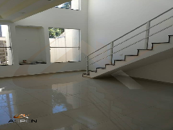 #198 - Casa para Venda em Arapongas - PR - 2