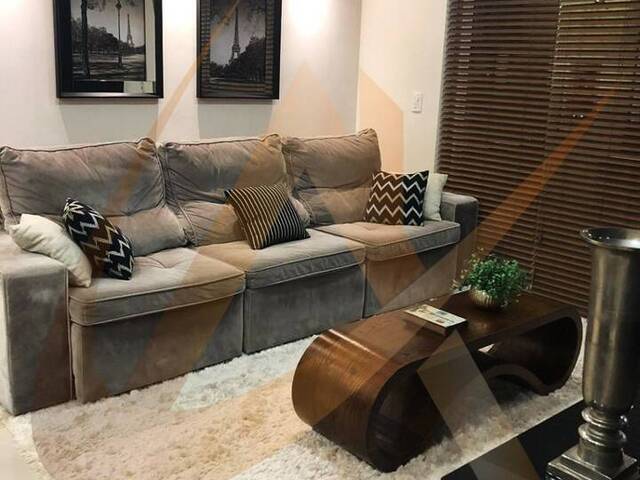 #825 - Apartamento para Venda em Arapongas - PR - 2