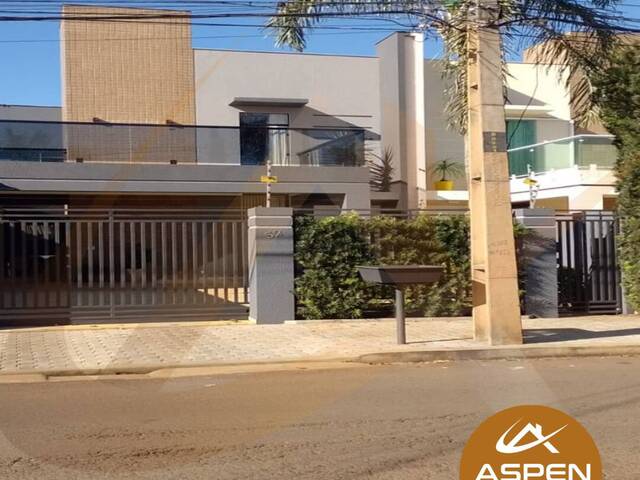#1780 - Casa para Venda em Arapongas - PR - 2
