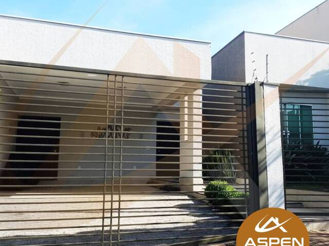 #1774 - Casa para Venda em Arapongas - PR - 2