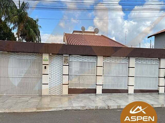 #1633 - Casa para Venda em Arapongas - PR - 1