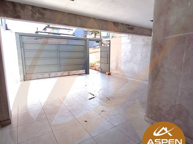 #1817 - Casa para Venda em Arapongas - PR - 2