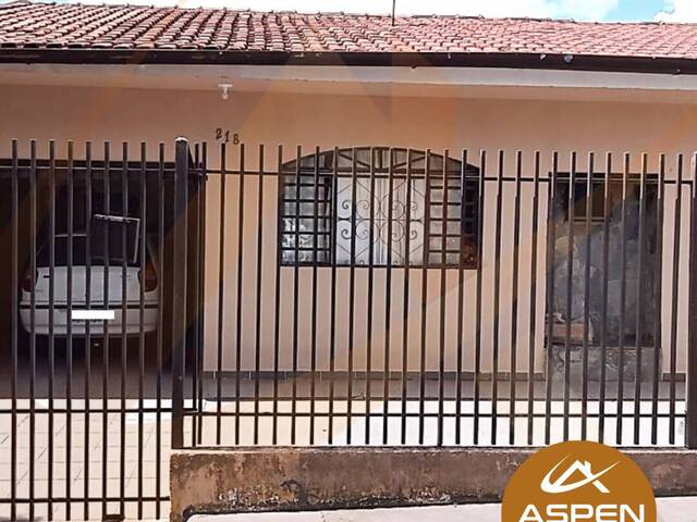 #1652 - Casa para Venda em Arapongas - PR - 1
