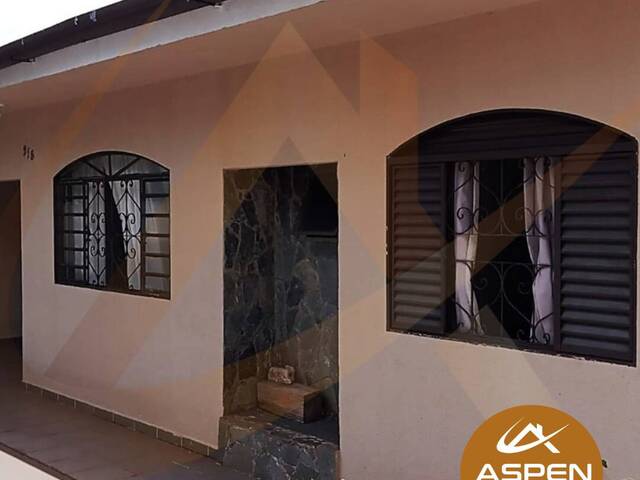#1652 - Casa para Venda em Arapongas - PR - 3