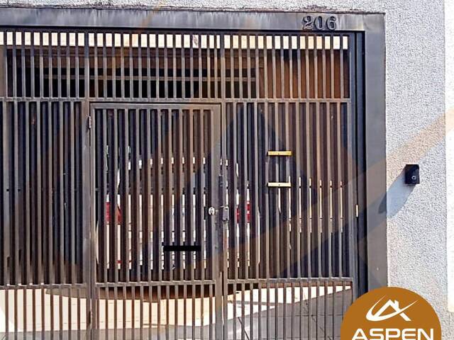 #1857 - Casa para Venda em Arapongas - PR - 2