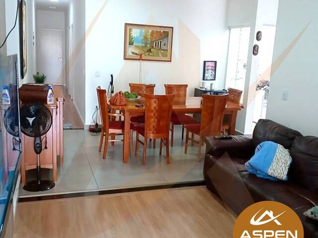 #1878 - Casa para Venda em Arapongas - PR - 2