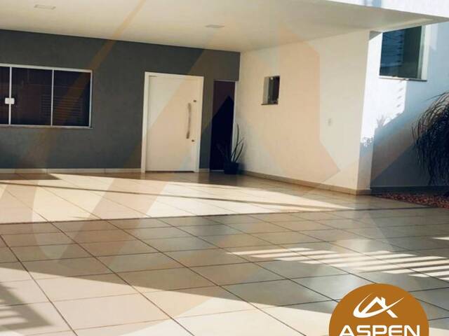 #1885 - Casa para Venda em Arapongas - PR - 2
