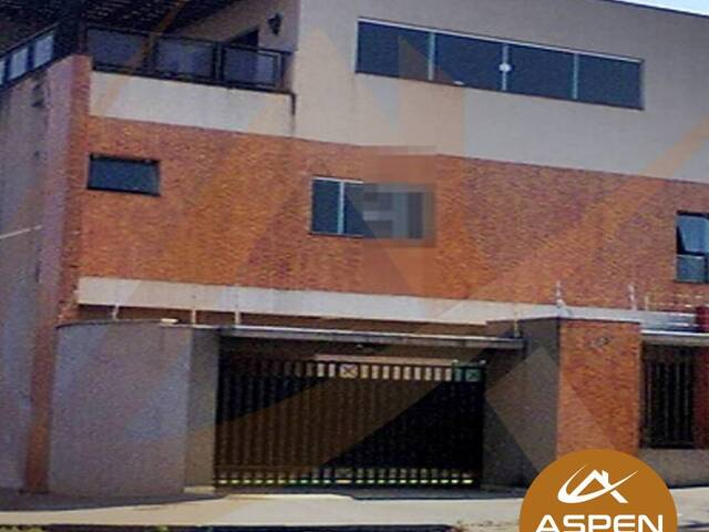 #1904 - Casa para Venda em Arapongas - PR - 2