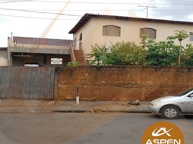 #1912 - Casa para Venda em Arapongas - PR - 3
