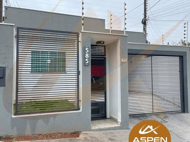 #2038 - Casa para Venda em Arapongas - PR - 1