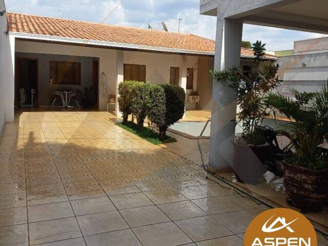 #2161 - Casa para Venda em Arapongas - PR - 3