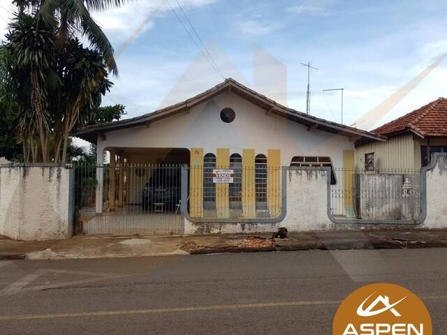 #2220 - Casa para Venda em Arapongas - PR - 2