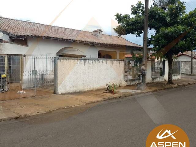 #2220 - Casa para Venda em Arapongas - PR - 3