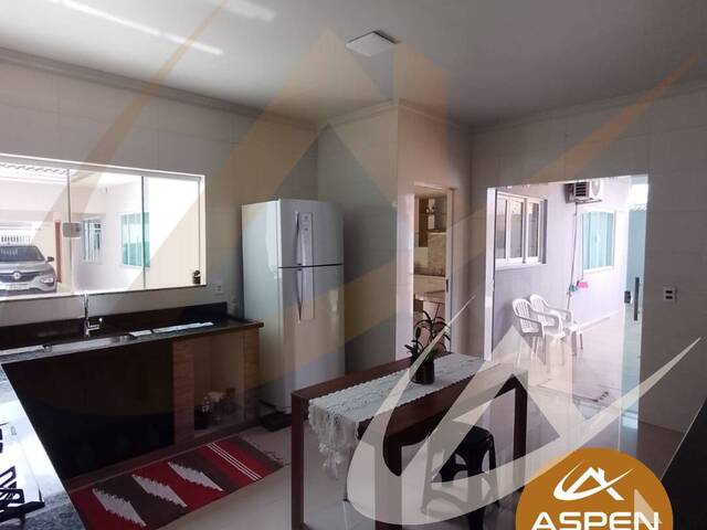 #2298 - Casa para Venda em Arapongas - PR - 2