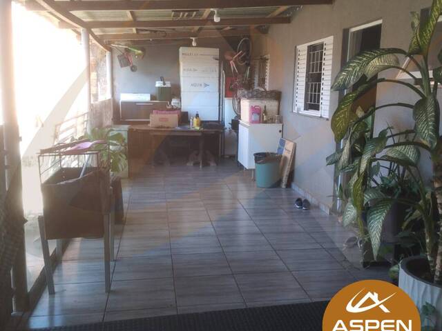 #2342 - Casa para Venda em Arapongas - PR - 3