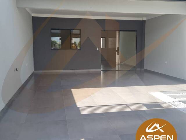 #2384 - Casa para Venda em Arapongas - PR - 2