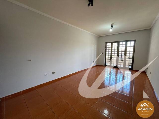#2586 - Apartamento para Locação em Arapongas - PR - 2