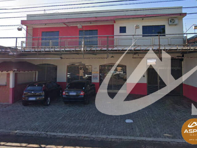 #2424 - Salão Comercial e Residência para Locação em Arapongas - PR - 1