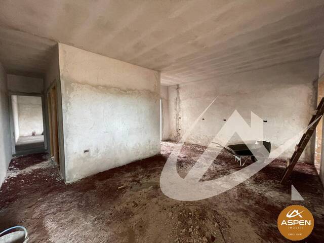 #2856 - Casa para Venda em Arapongas - PR - 3