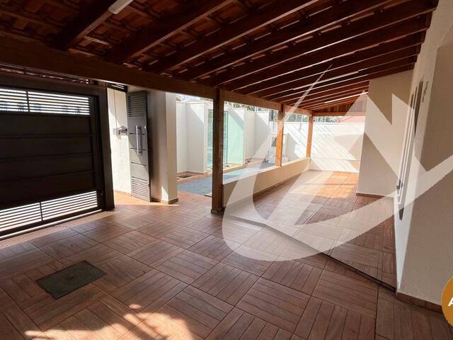 #2885 - Casa para Venda em Arapongas - PR - 3
