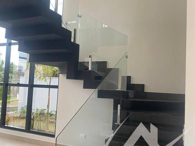 #2899 - Casa para Venda em Arapongas - PR - 3