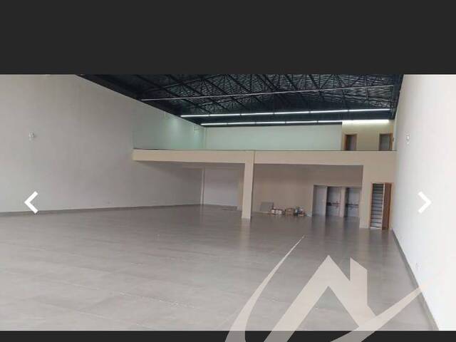 #2425 - Salão Comercial para Locação em Arapongas - PR - 2