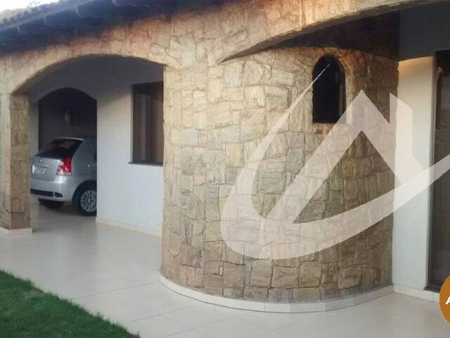 #2938 - Casa para Venda em Arapongas - PR - 2