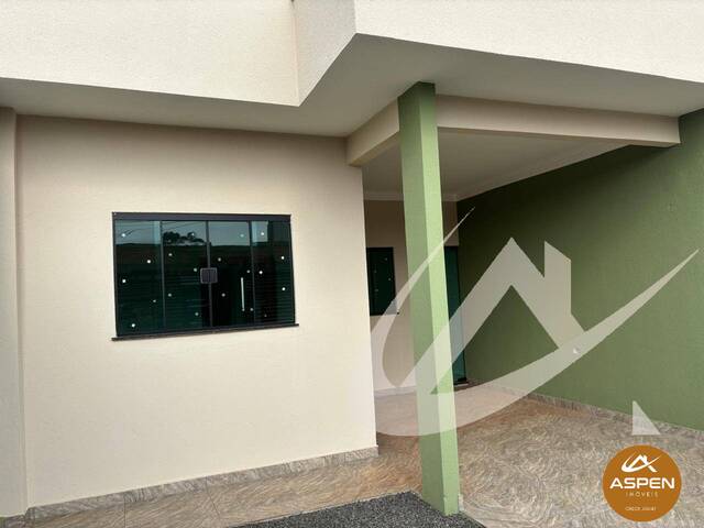 #2943 - Casa para Venda em Arapongas - PR - 2