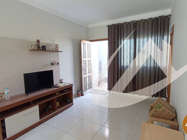 #2946 - Casa para Venda em Arapongas - PR - 3