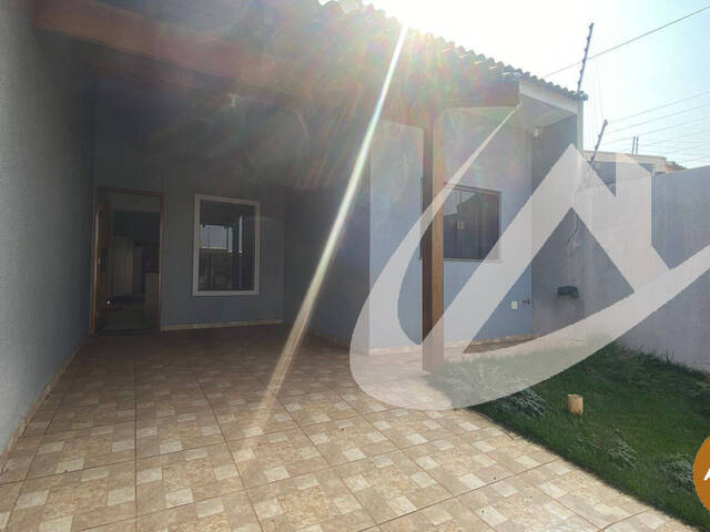 #2948 - Casa para Venda em Arapongas - PR - 2