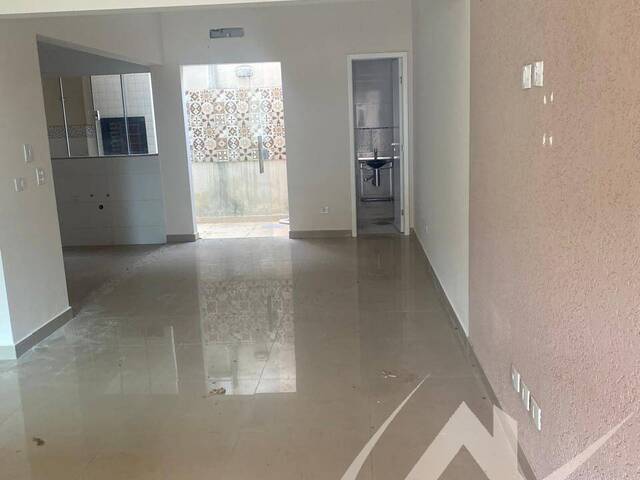 #2950 - Casa para Locação em Arapongas - PR - 2