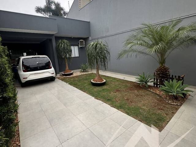 #2956 - Casa para Venda em Arapongas - PR - 1