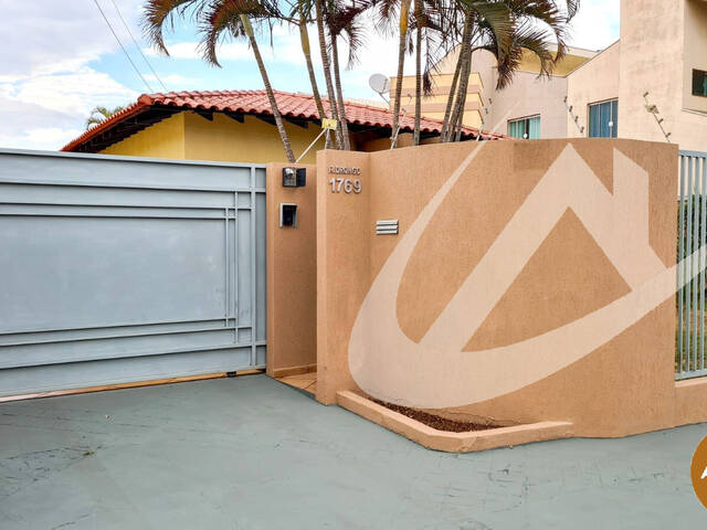 #2963 - Casa para Venda em Arapongas - PR - 1
