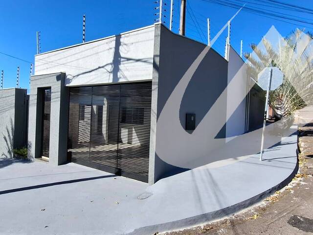 #2968 - Casa para Venda em Arapongas - PR - 2