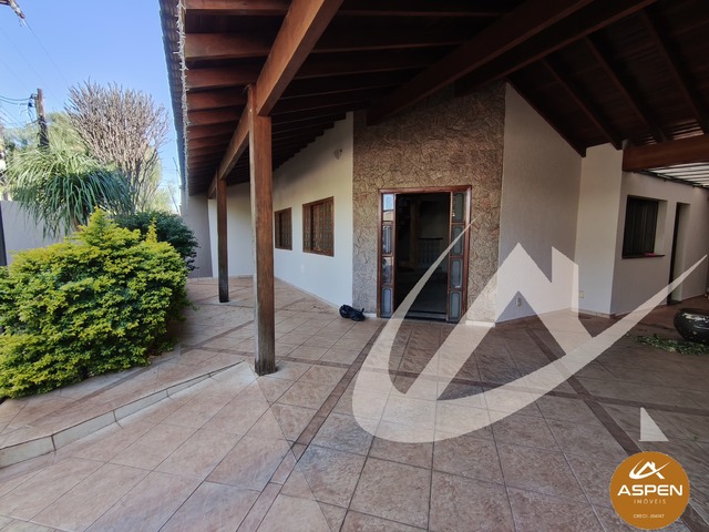 #2979 - Casa para Locação em Arapongas - PR - 2