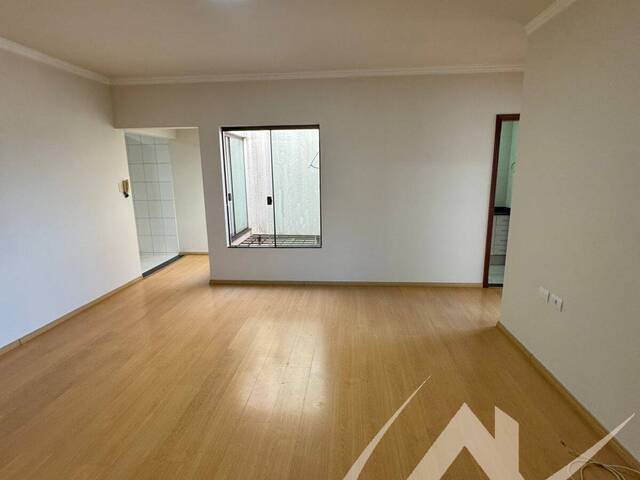 #2998 - Apartamento para Locação em Arapongas - PR - 2