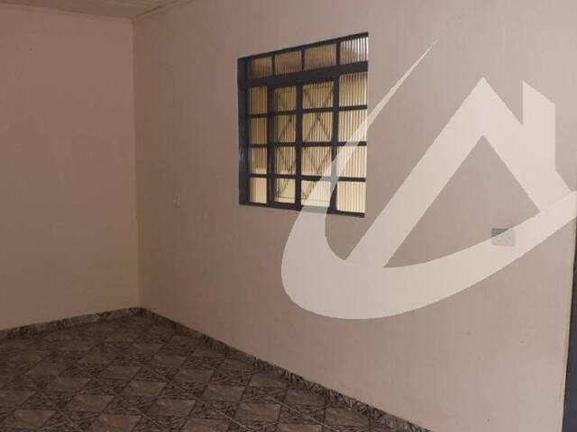 #3010 - Casa para Venda em Arapongas - PR - 3