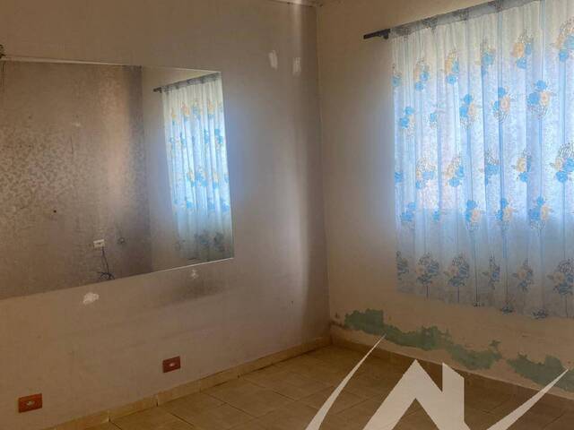 #3012 - Casa para Venda em Arapongas - PR - 3