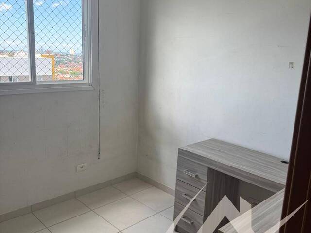 #3041 - Apartamento para Venda em Londrina - PR - 2