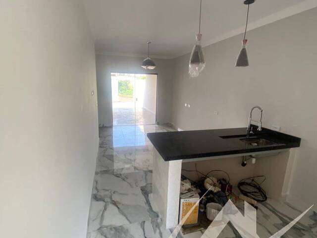 #3068 - Casa para Venda em Arapongas - PR - 3