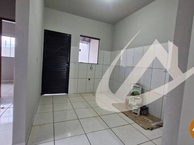 #3085 - Casa para Venda em Arapongas - PR - 3