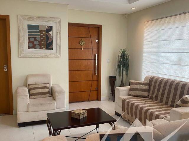 #3086 - Casa para Venda em Arapongas - PR - 2