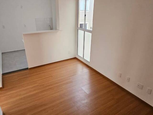 #3089 - Apartamento para Venda em Arapongas - PR - 3