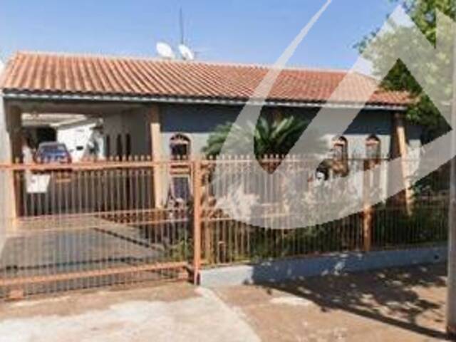 #3038 - Casa para Venda em Arapongas - PR - 1