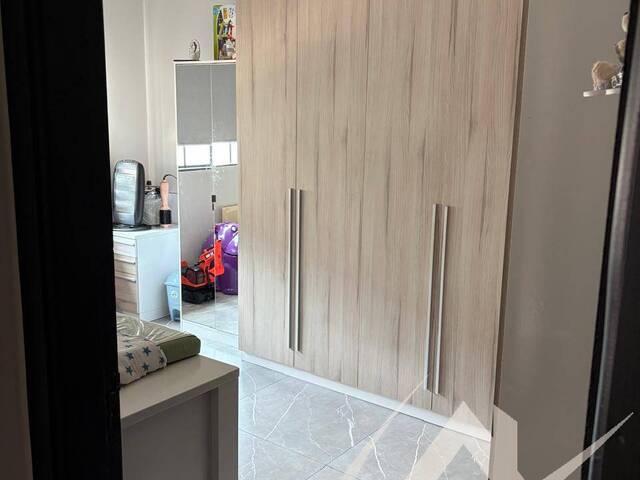 #3141 - Casa para Venda em Arapongas - PR - 2