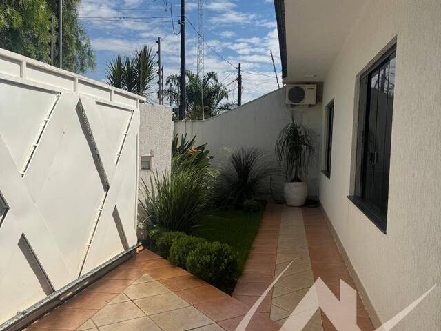 #3155 - Casa para Venda em Arapongas - PR - 2