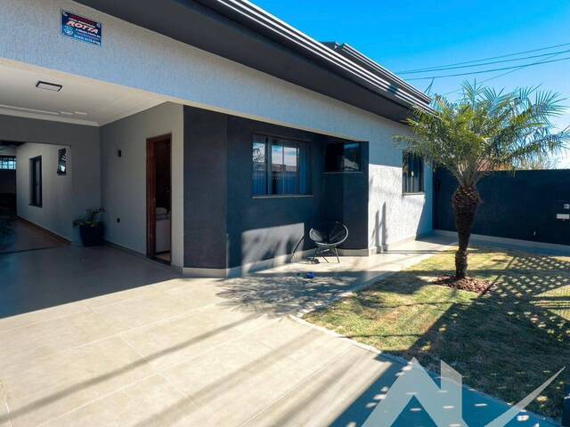 #3158 - Casa para Venda em Arapongas - PR - 3