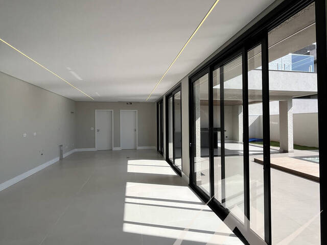 #3167 - Casa para Venda em Arapongas - PR - 3