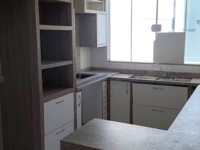 #3178 - Casa para Venda em Arapongas - PR - 2