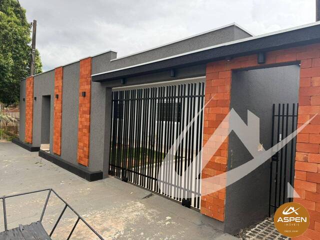 #3197 - Casa para Venda em Arapongas - PR - 2